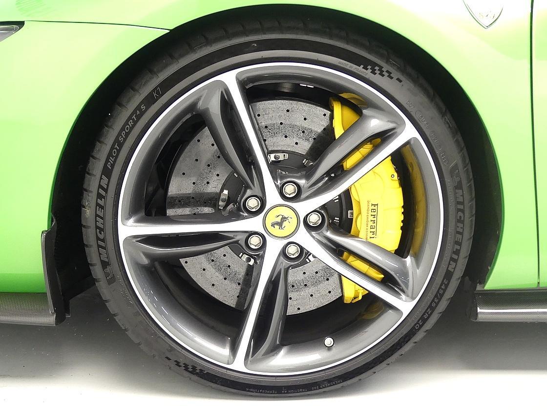 페라리 296 GTS 3.0 PHEV