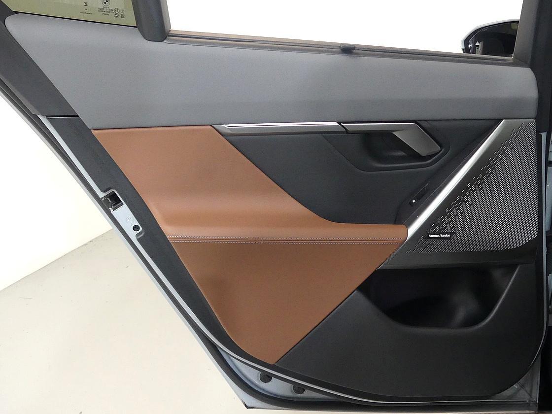 BMW 8세대 530i xDrive M 스포츠