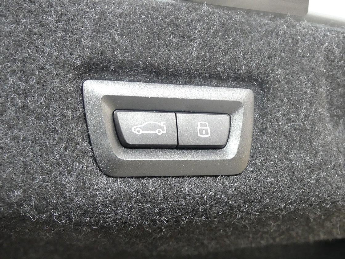 BMW 8세대 530i xDrive M 스포츠