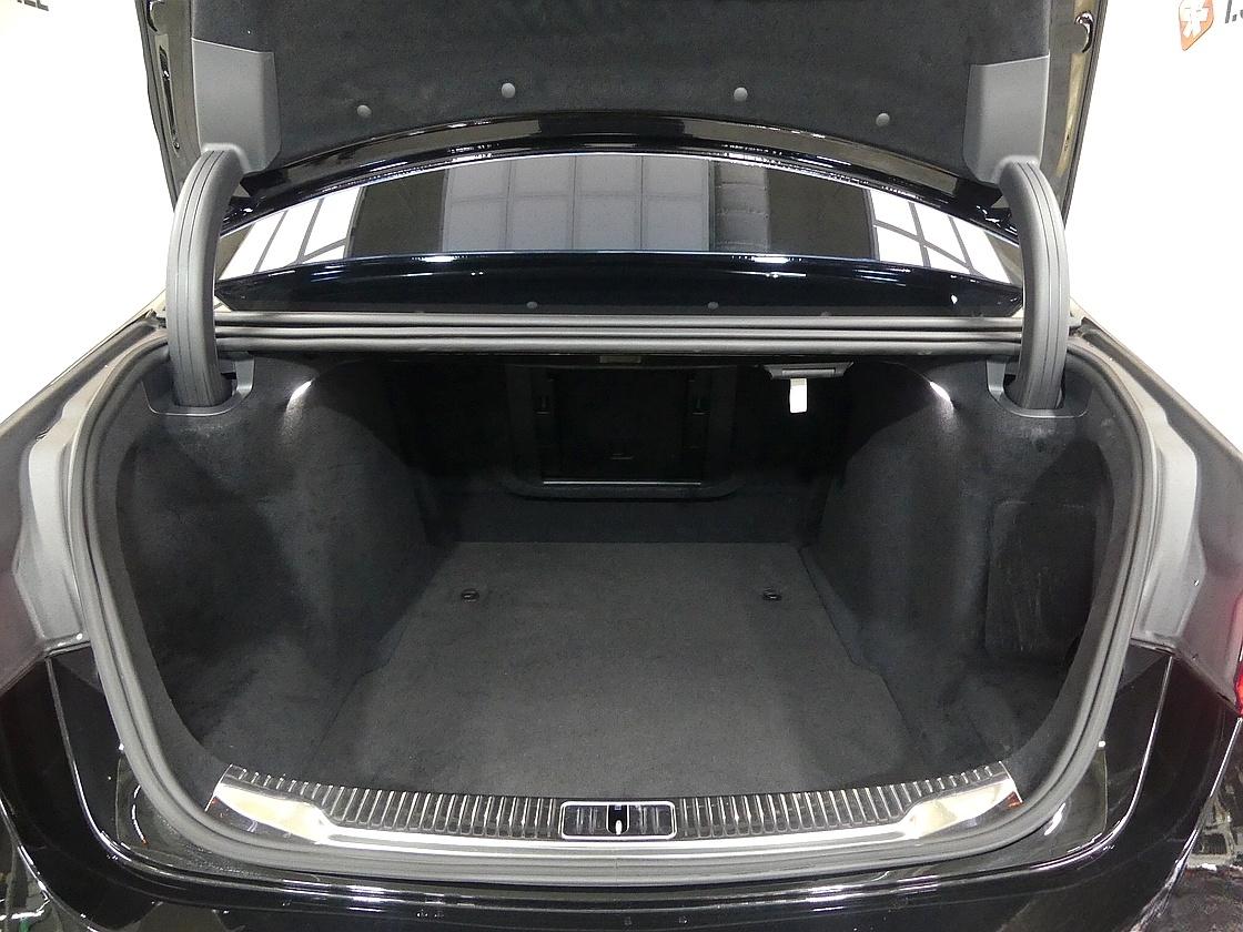 벤츠 마이바흐 2세대 S580 4매틱