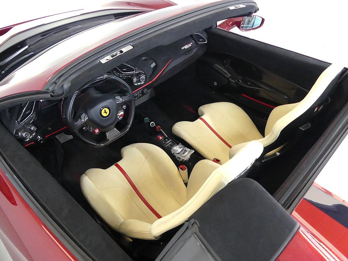 페라리 488 피스타 스파이더