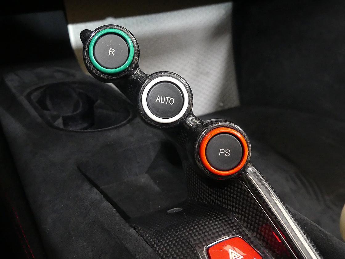 페라리 488 피스타 스파이더