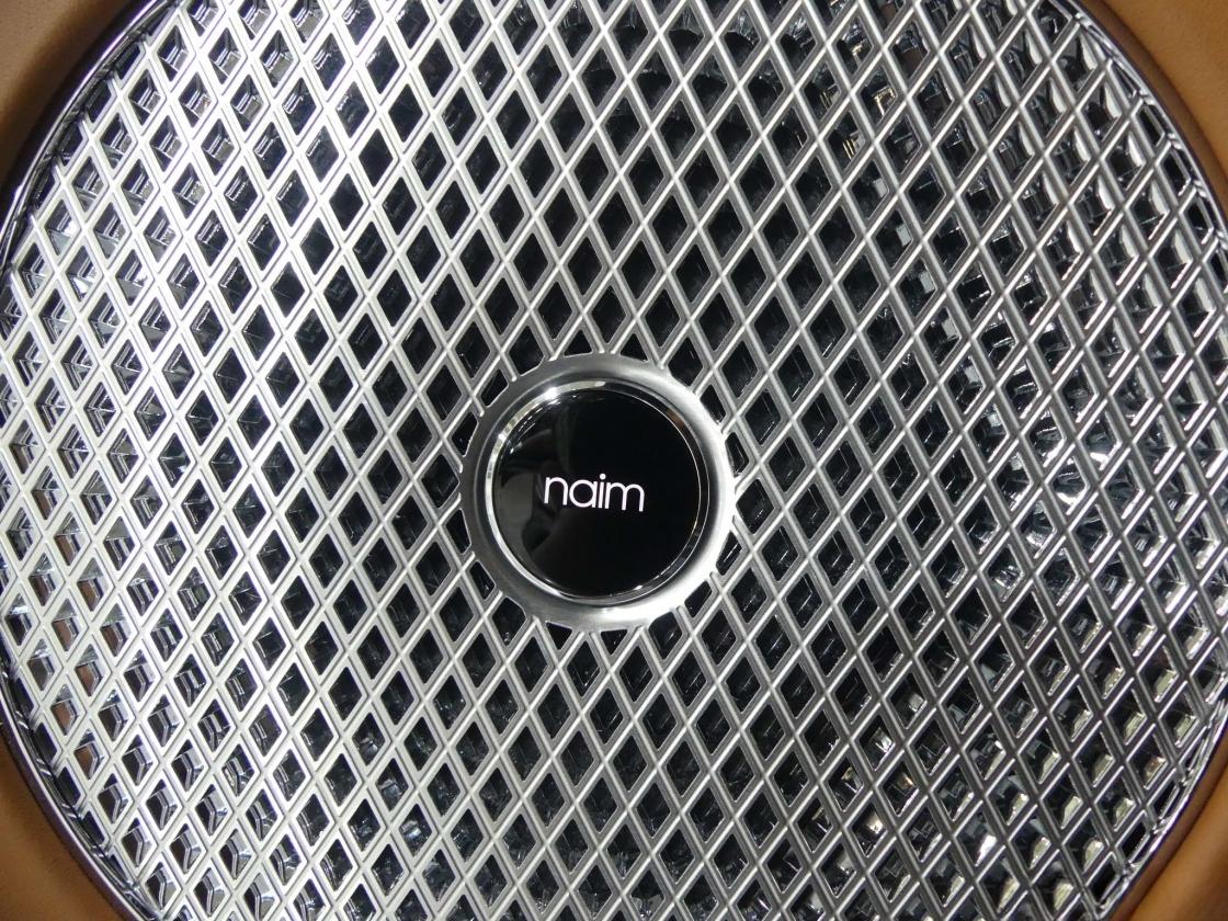 벤틀리 벤테이가 4.0 V8