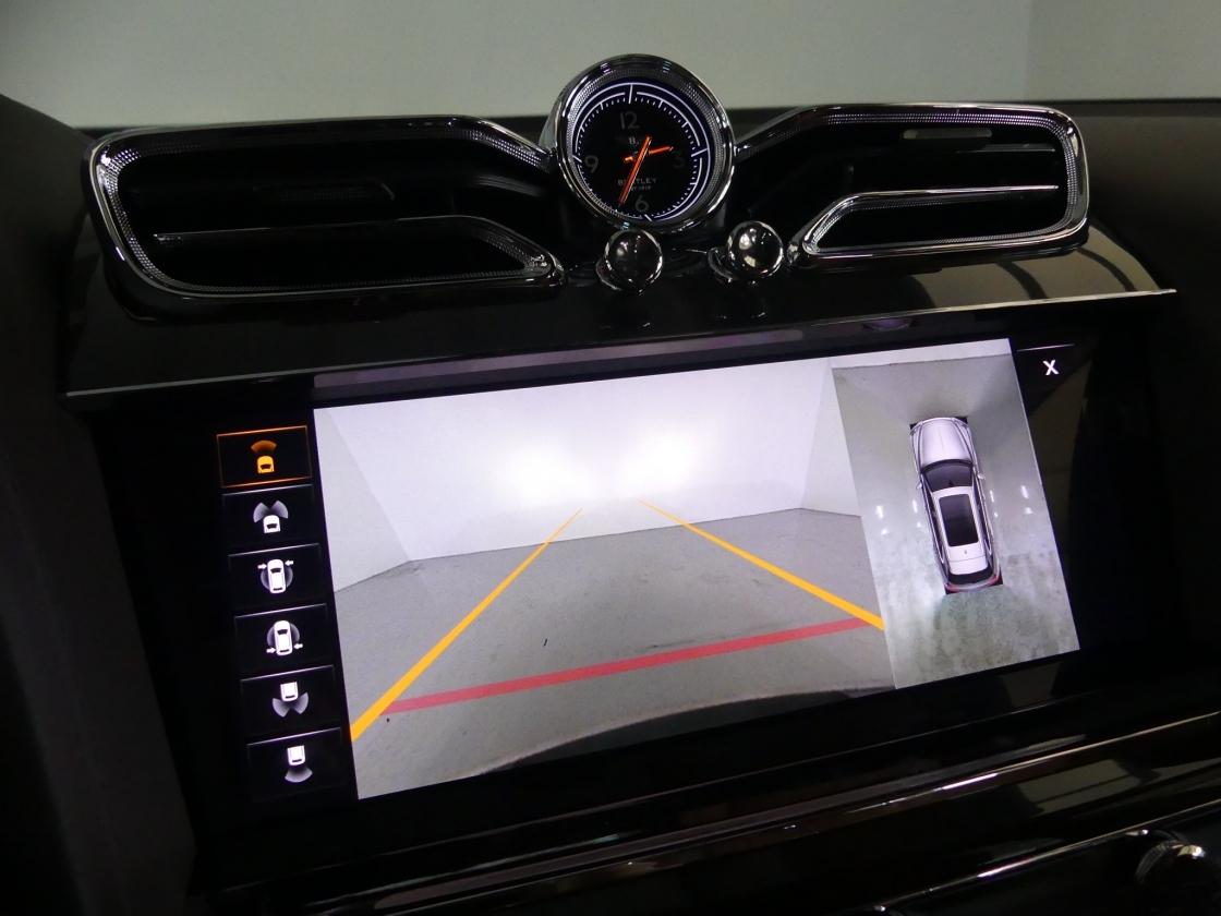 벤틀리 벤테이가 4.0 V8