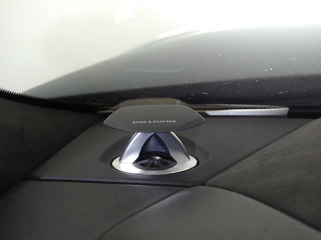 람보르기니 우루스 4.0 V8