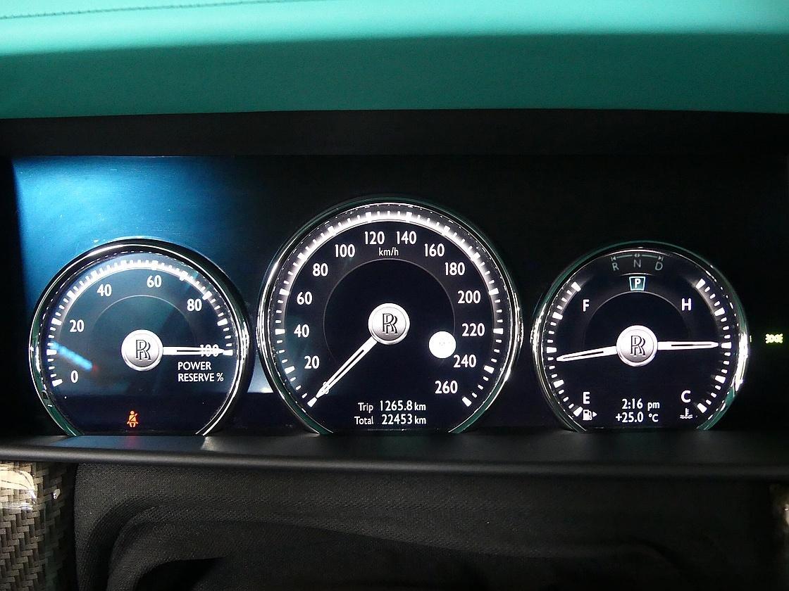 롤스로이스 컬리넌 6.7 V12