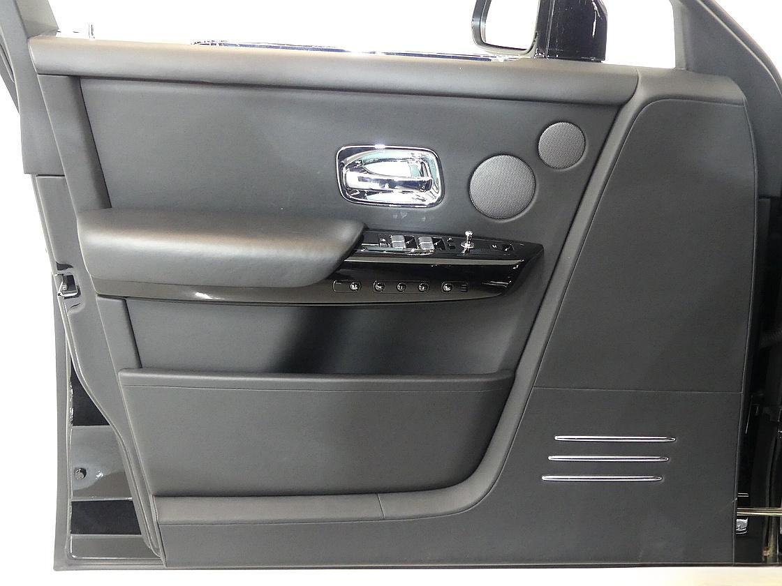 롤스로이스 팬텀 8세대 6.7 V12