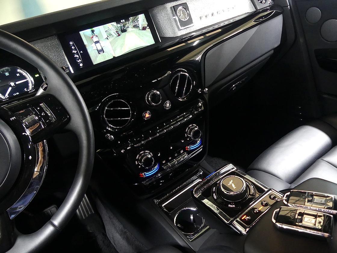 롤스로이스 팬텀 8세대 6.7 V12