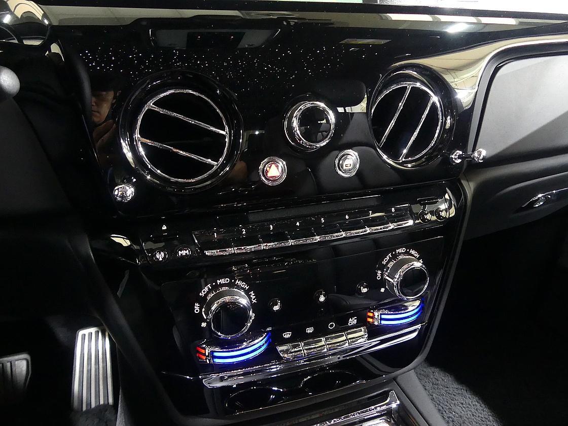 롤스로이스 팬텀 8세대 6.7 V12