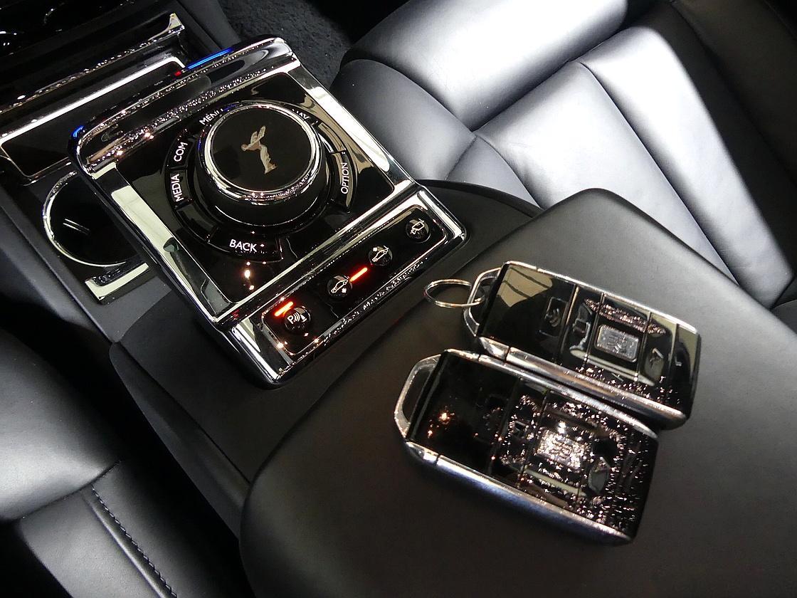 롤스로이스 팬텀 8세대 6.7 V12