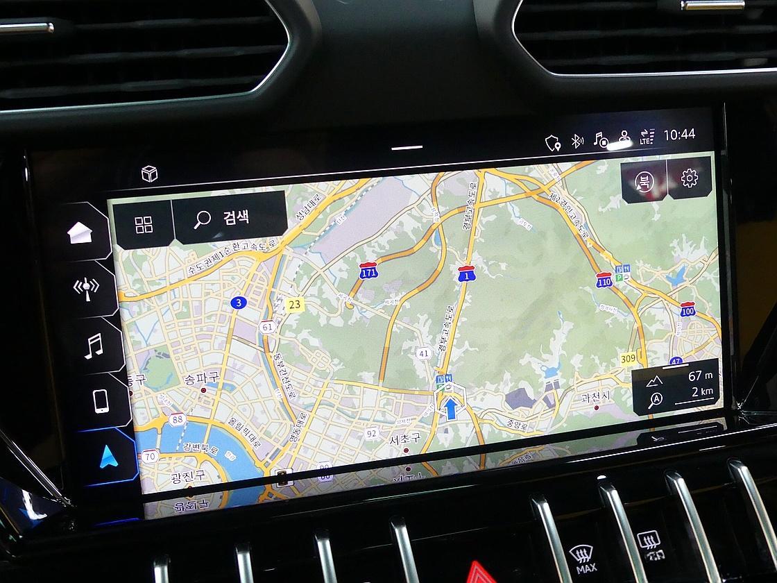 람보르기니 우루스 4.0 V8