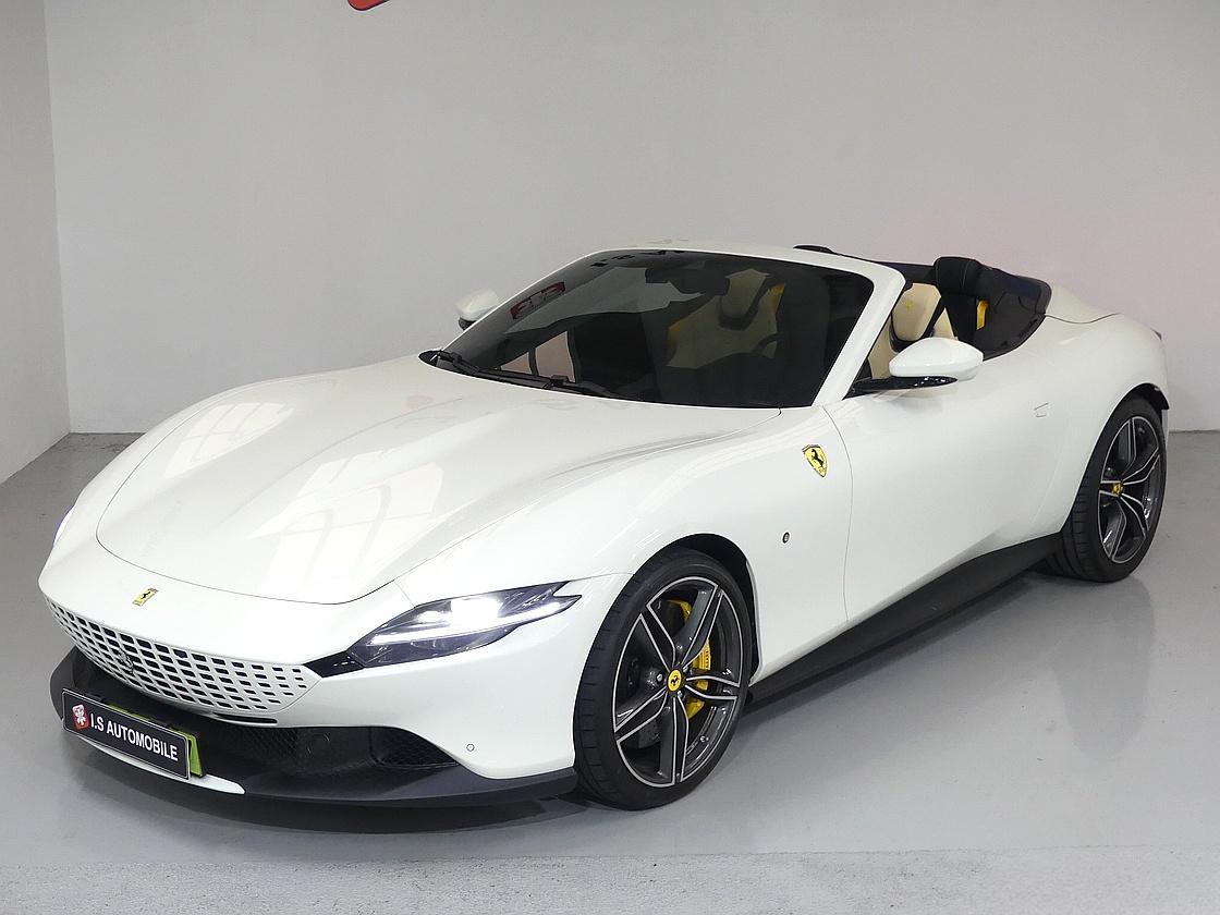 페라리 로마 스파이더 3.9 V8