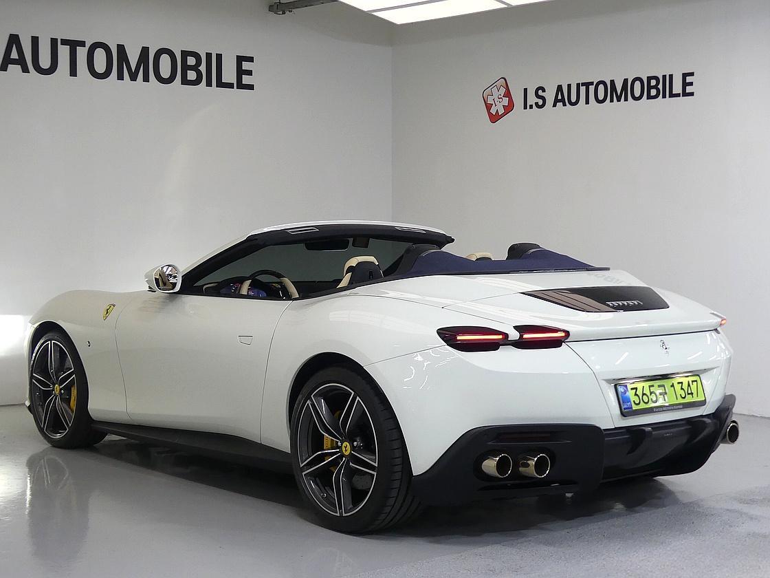 페라리 로마 스파이더 3.9 V8