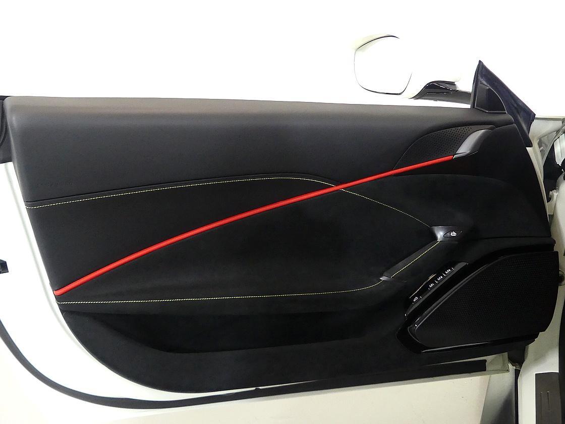 페라리 로마 3.9 V8