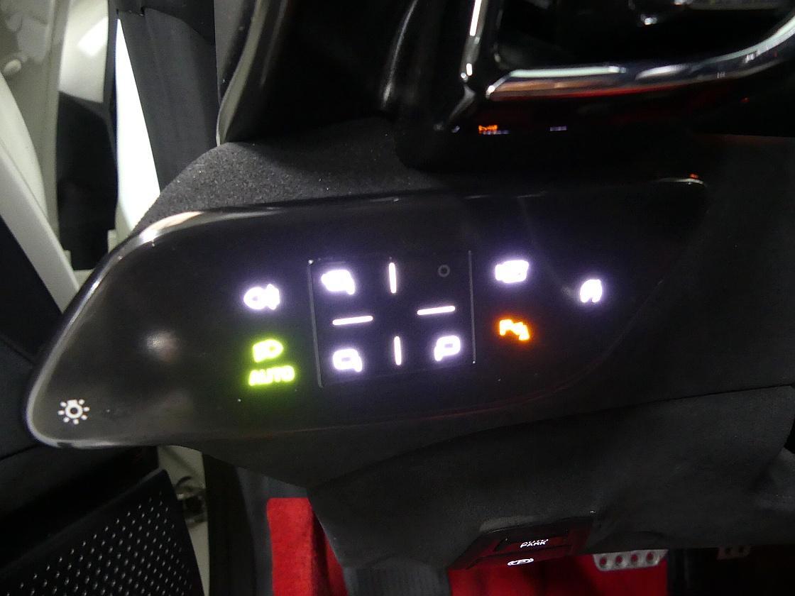 페라리 로마 3.9 V8