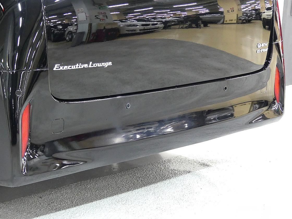 토요타 알파드 2.5 HEV AWD