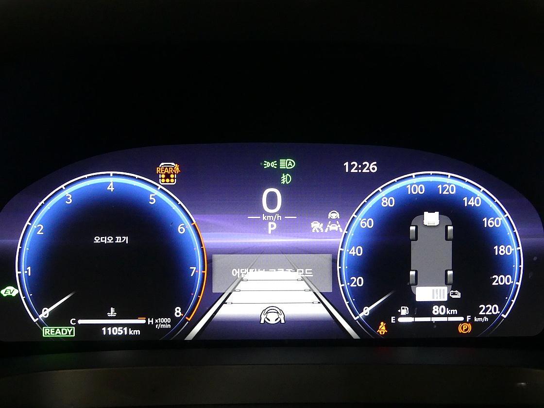 토요타 알파드 2.5 HEV AWD