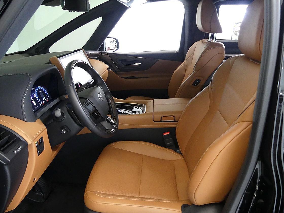 토요타 알파드 2.5 HEV AWD