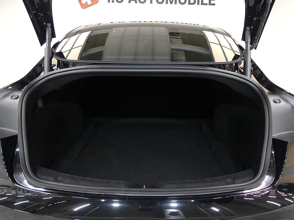 테슬라 모델 3 하이랜드 RWD