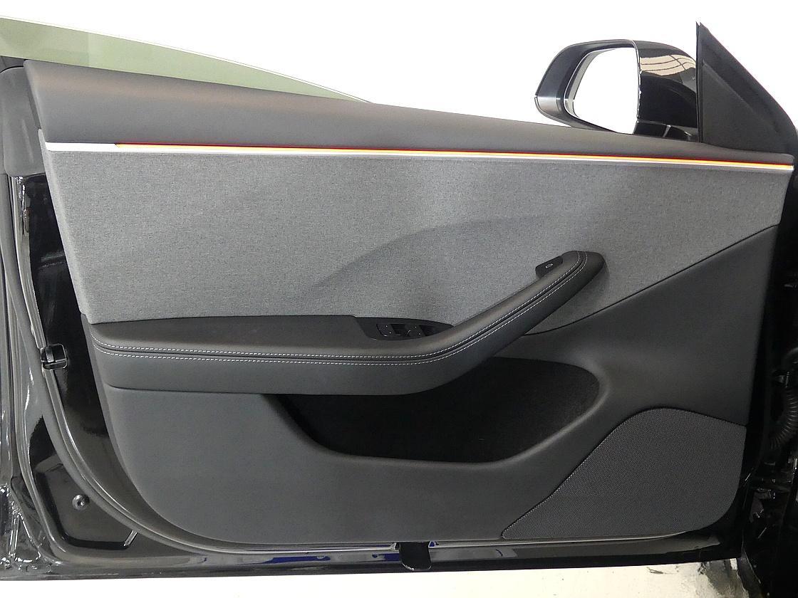 테슬라 모델 3 하이랜드 RWD