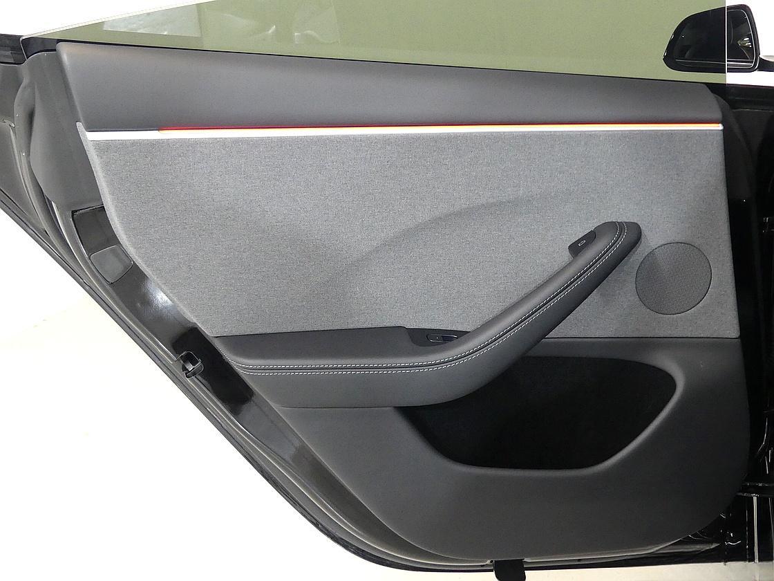 테슬라 모델 3 하이랜드 RWD