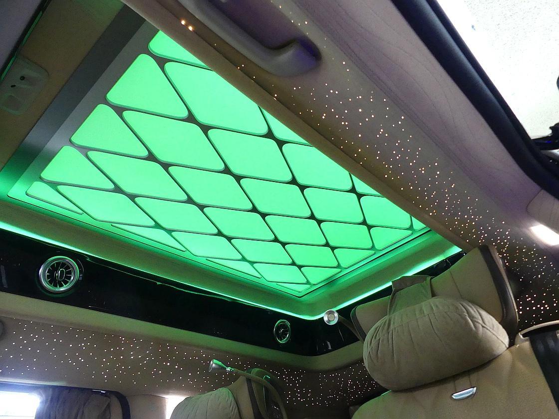 에스모터스 카니발 하이리무진 벤테일러