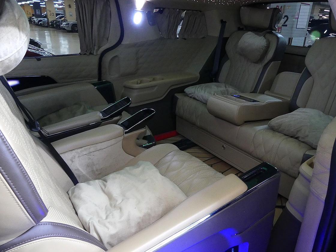 에스모터스 카니발 하이리무진 벤테일러