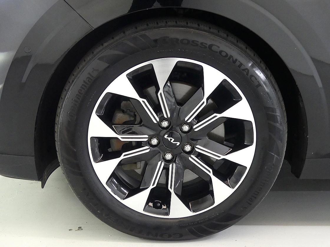 에스모터스 카니발 하이리무진 벤테일러