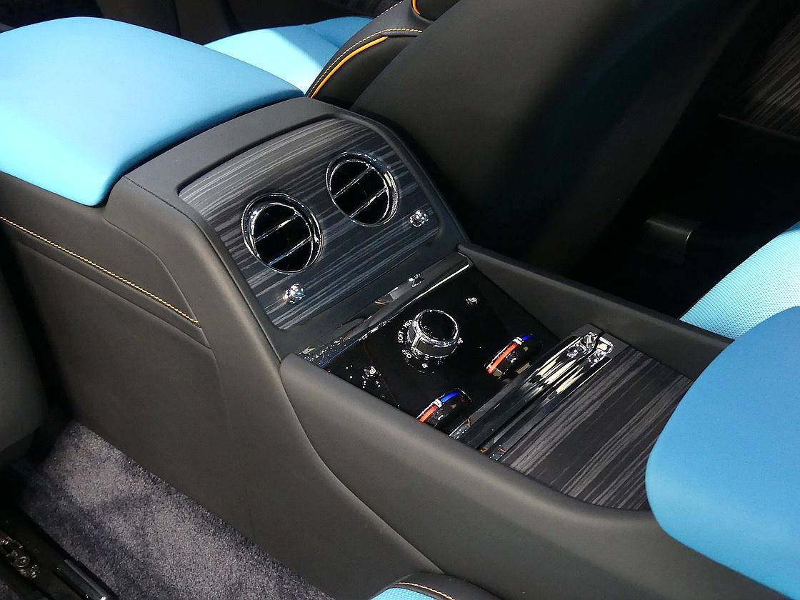 롤스로이스 스펙터