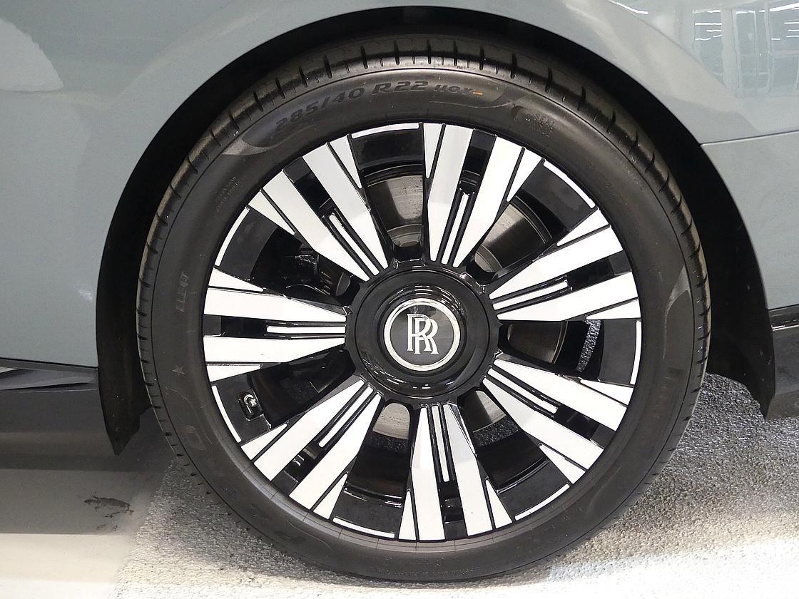 롤스로이스 스펙터