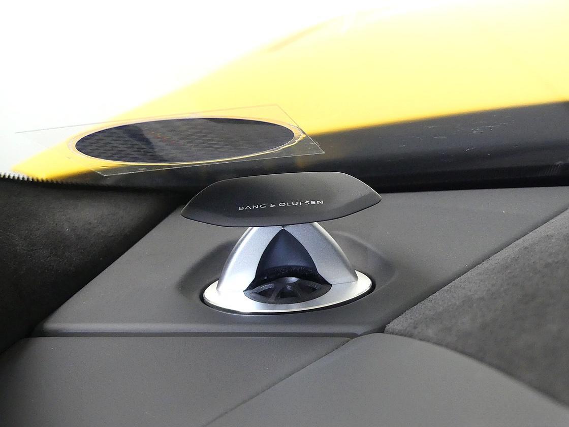 람보르기니 우루스 4.0 V8