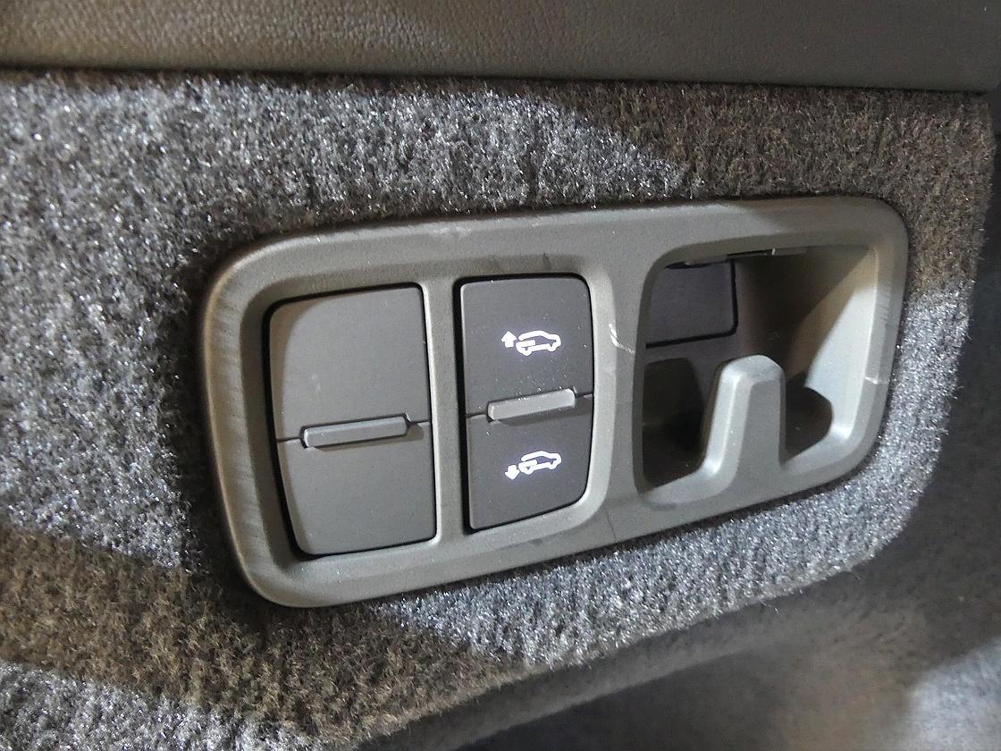 람보르기니 우루스 4.0 V8