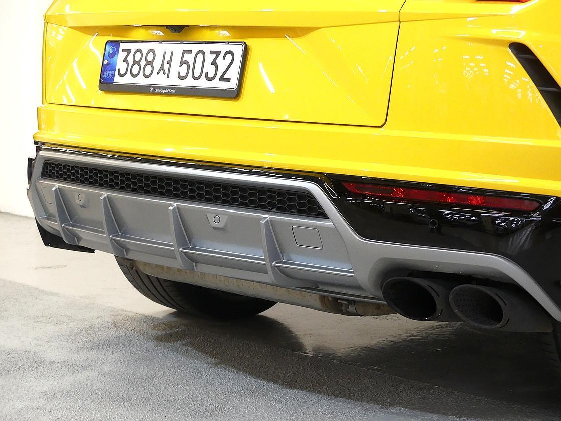 람보르기니 우루스 4.0 V8