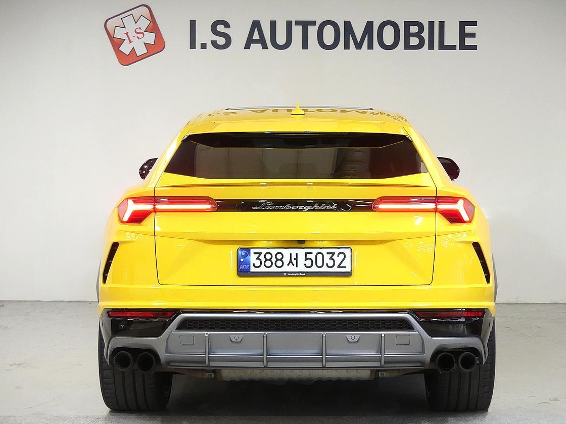 람보르기니 우루스 4.0 V8