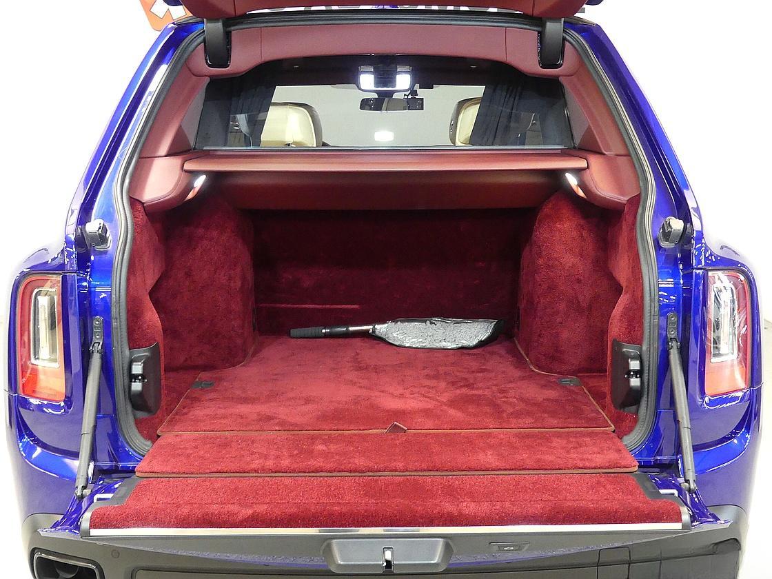 롤스로이스 컬리넌 6.7 V12