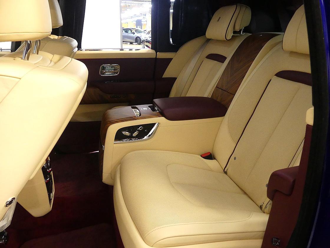 롤스로이스 컬리넌 6.7 V12