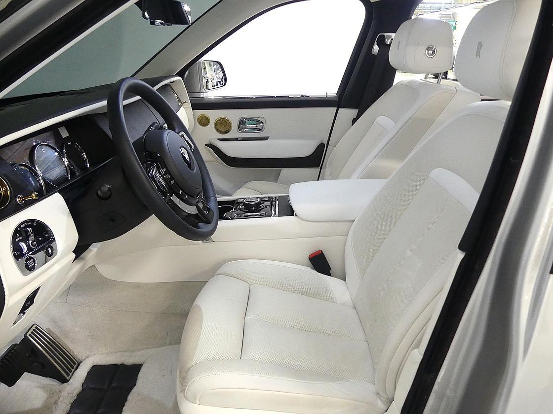 롤스로이스 컬리넌 6.7 V12