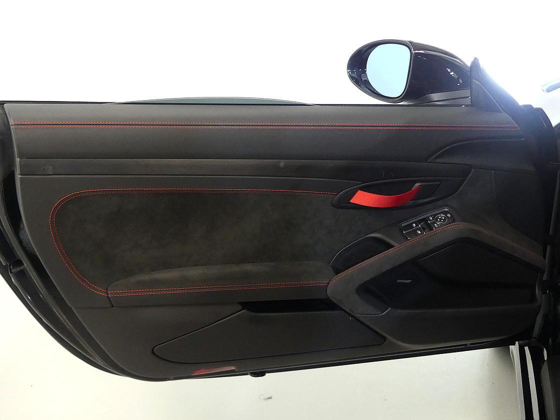 포르쉐 718 카이맨 4.0 GT4 스포츠컵 에디션