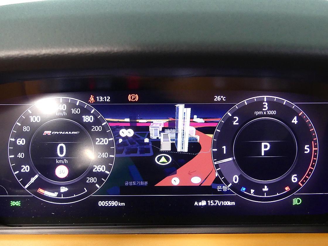 랜드로버 레인지로버 벨라 3.0 D300 R-다이나믹 HSE