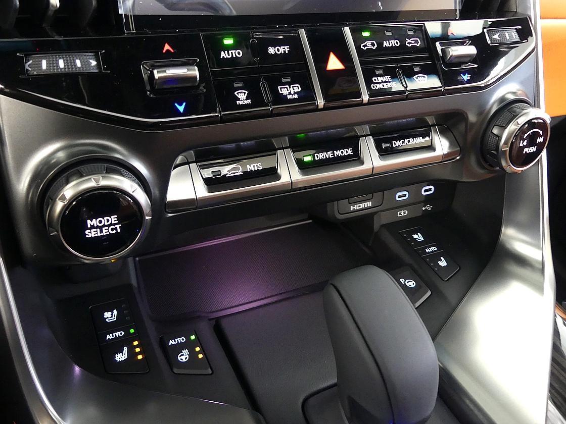 렉서스LX700h VIP SEAT