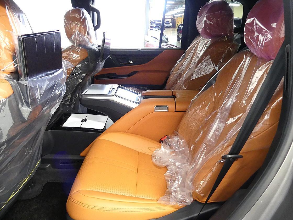 렉서스LX700h VIP SEAT