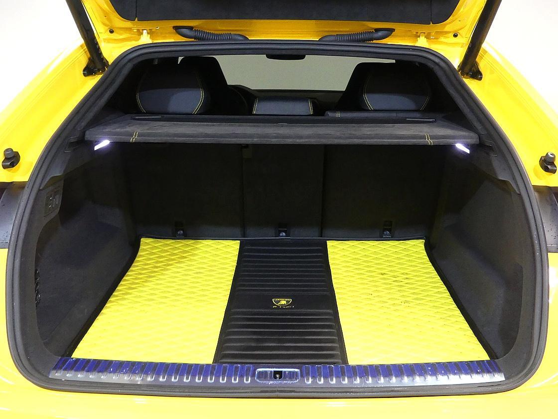 람보르기니 우루스 4.0 V8