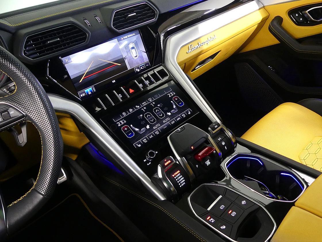 람보르기니 우루스 4.0 V8