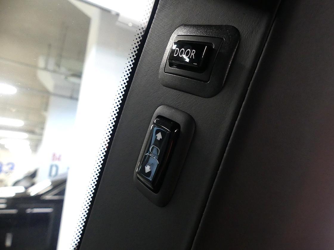 롤스로이스 컬리넌 6.7 V12 블랙 배지