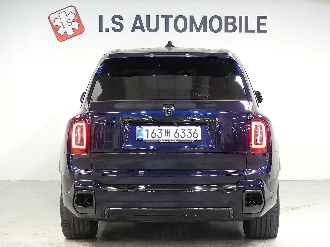 롤스로이스 컬리넌 6.7 V12 블랙 배지