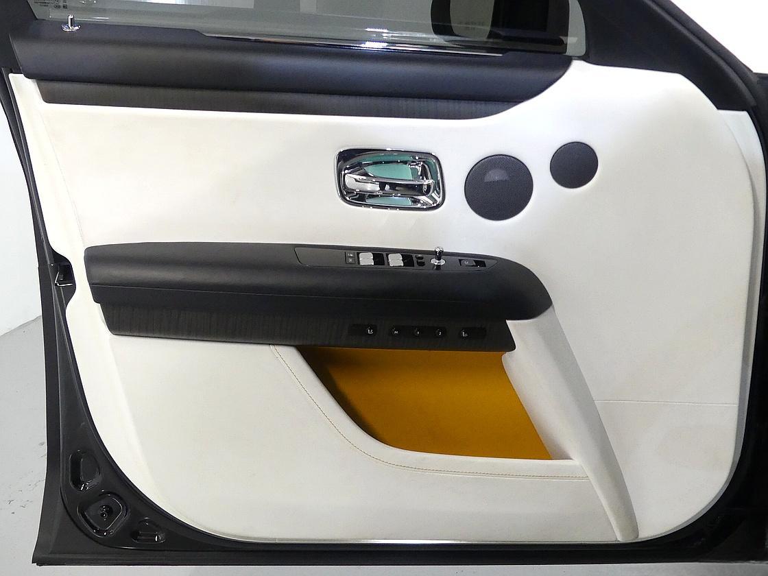 롤스로이스 고스트 2세대 6.7 V12 EWB