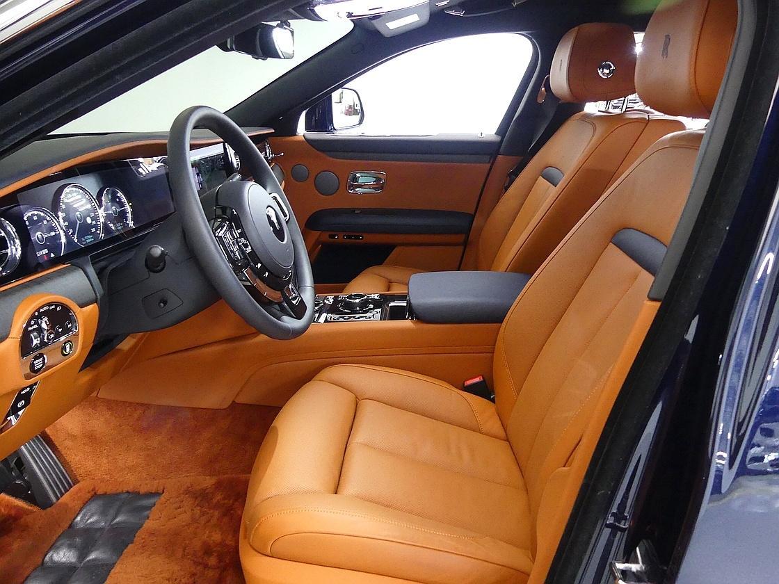 롤스로이스 고스트 2세대 6.7 V12 EWB