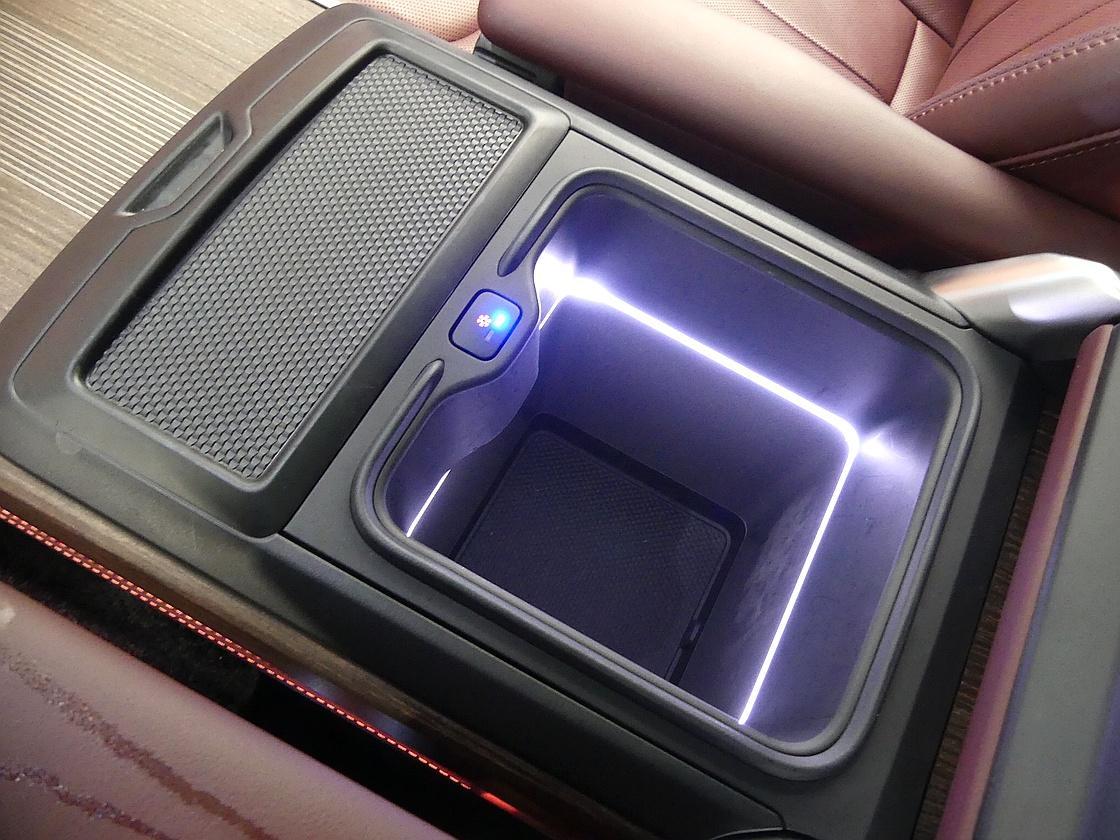 랜드로버 레인지로버 5세대 4.4 P530 LWB 오토바이오그래피