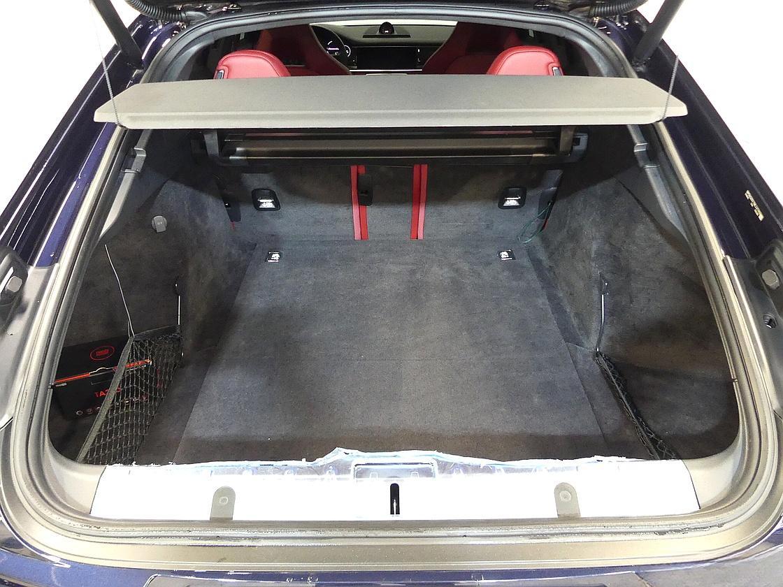 포르쉐 파나메라 2세대 4.0 GTS