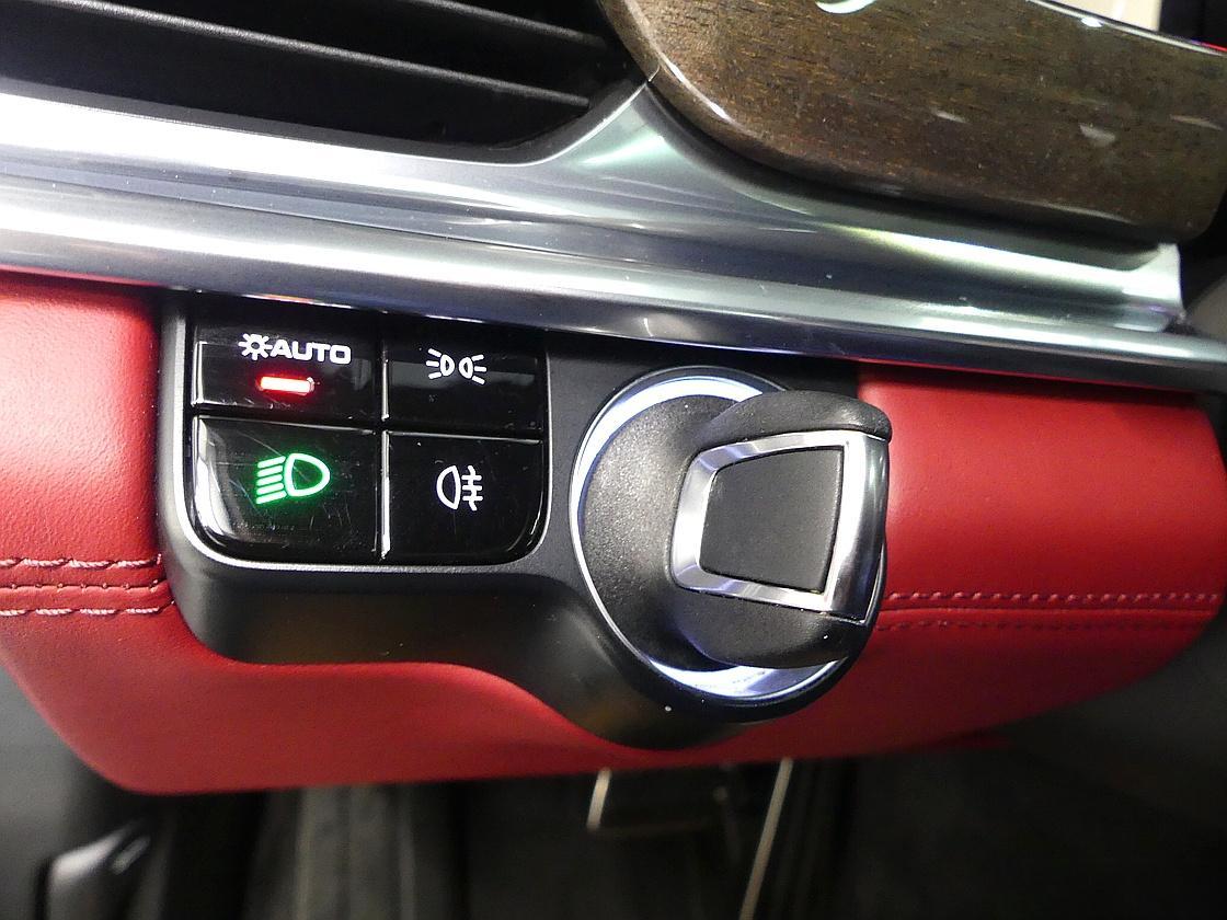 포르쉐 파나메라 2세대 4.0 GTS